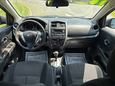 2016 Nissan Versa 1.6 S