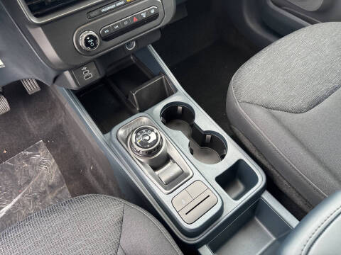 2025 Ford Maverick XL