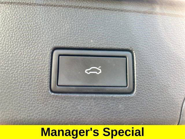 2022 Volkswagen Atlas Cross Sport SE 4Motion