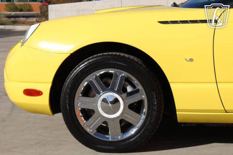 2004 Ford Thunderbird Deluxe