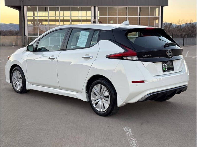 2024 Nissan LEAF S