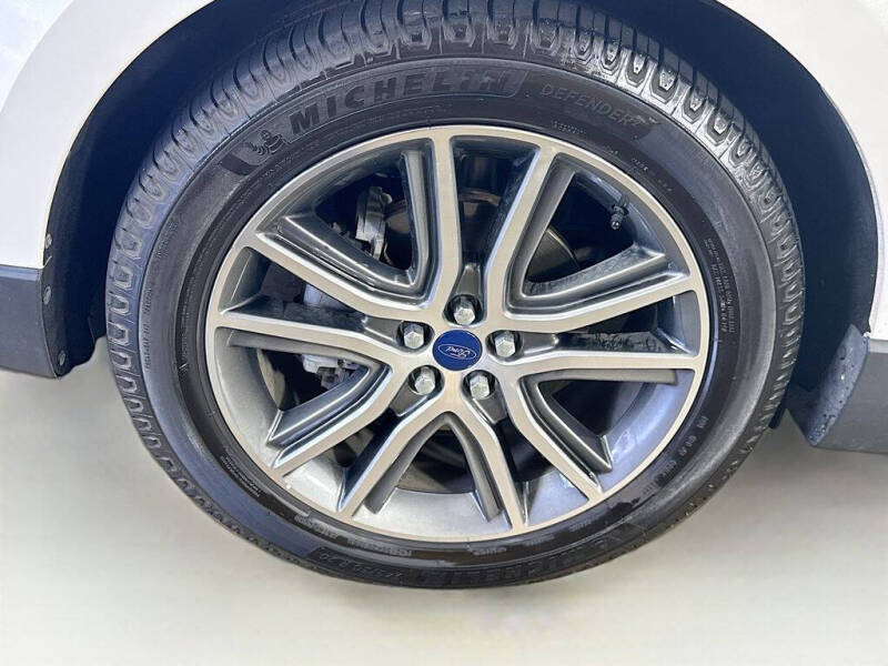 2019 Ford Edge Titanium