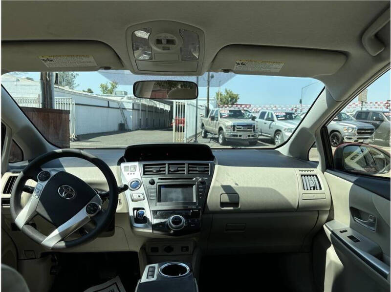 2012 Toyota Prius v Three