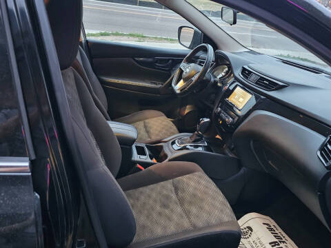 2018 Nissan Rogue Sport SV