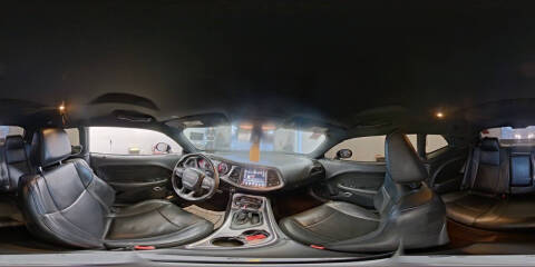 2017 Dodge Challenger SXT Plus