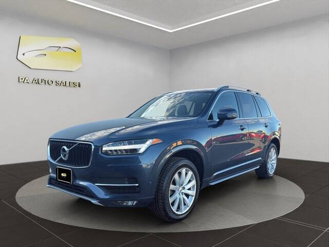 2018 Volvo XC90 T6 Momentum