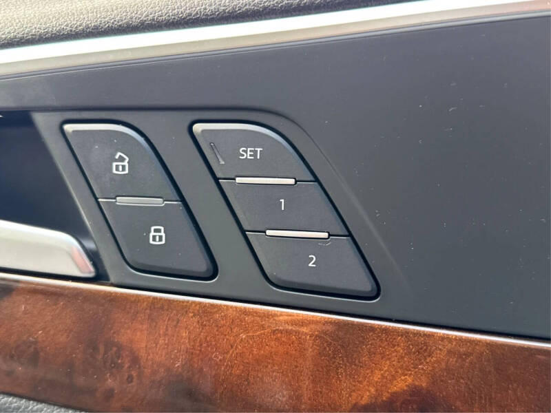 2017 Audi A4 2.0T quattro Premium Plus