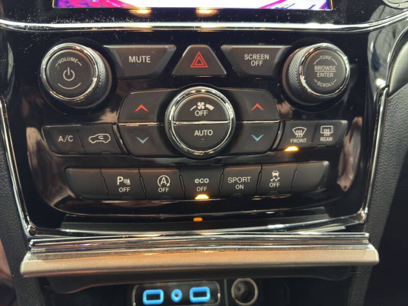 2019 Jeep Grand Cherokee Laredo E