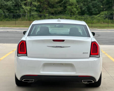 2019 Chrysler 300 Touring