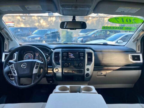 2017 Nissan Titan Platinum Reserve