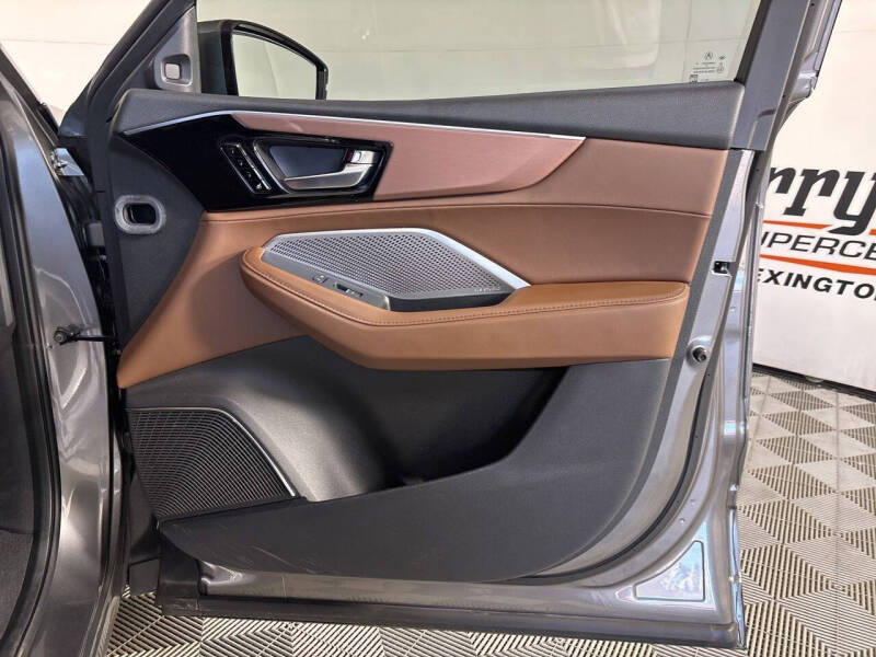 2024 Acura MDX w/Tech