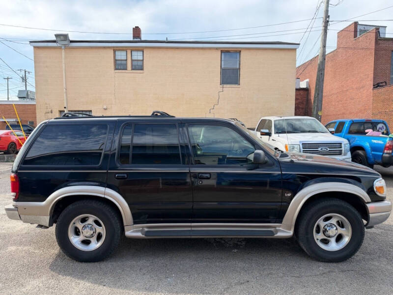 2000 Ford Explorer Eddie Bauer