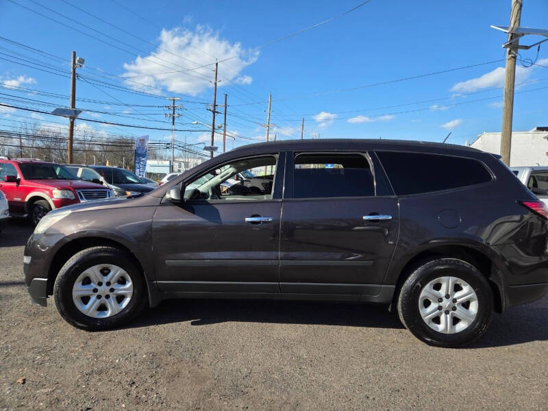 2017 Chevrolet Traverse LS