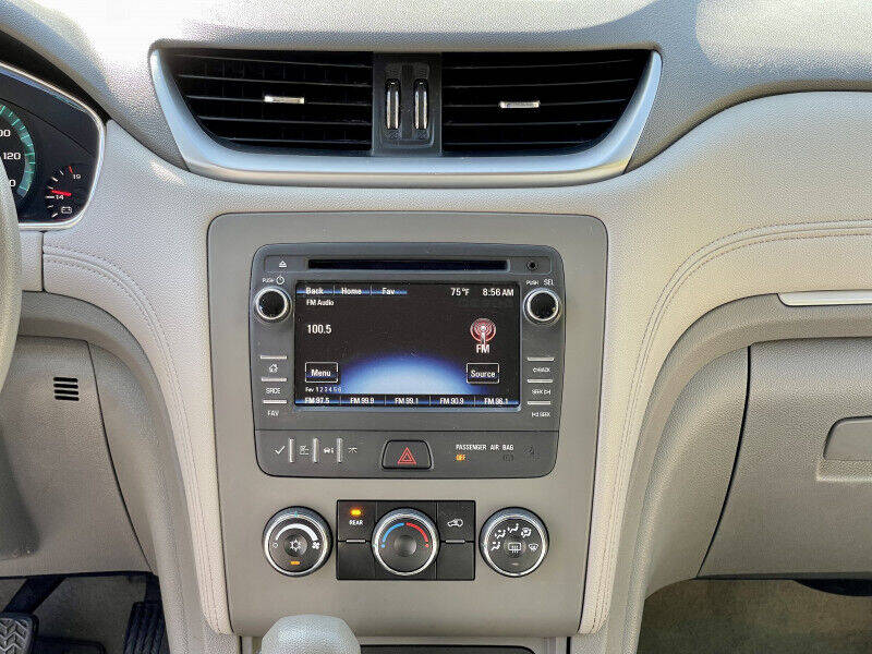 2016 Chevrolet Traverse SUV - $12,995