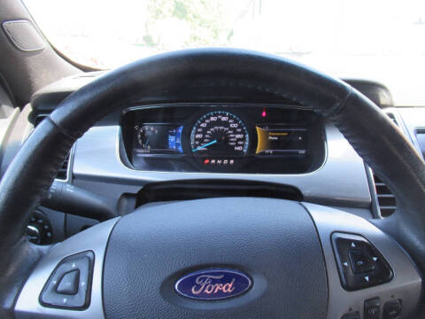 2014 Ford Taurus SEL