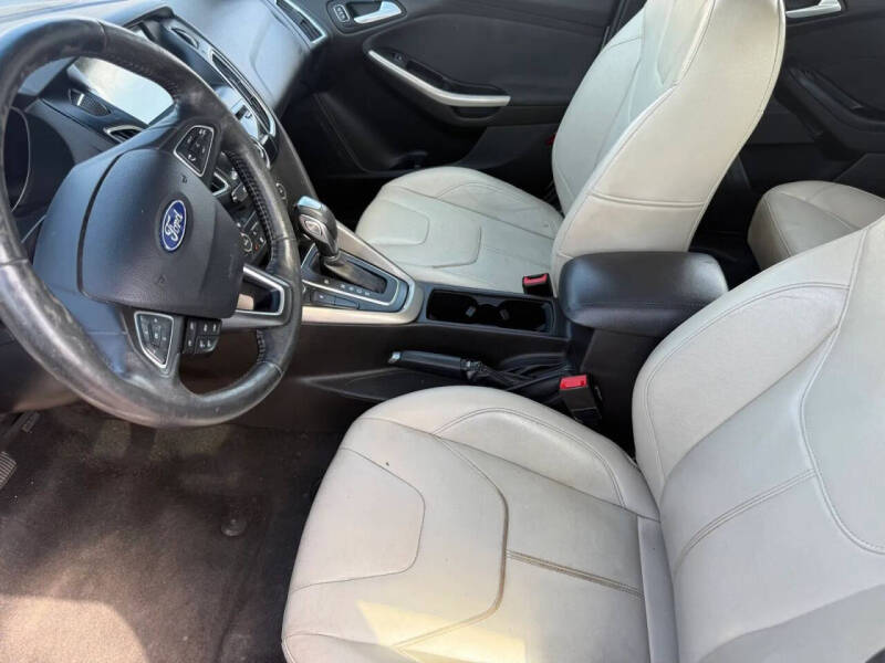 2017 Ford Focus Titanium