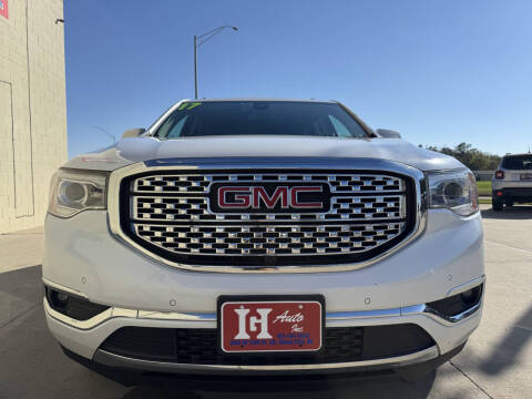 2017 GMC Acadia Denali