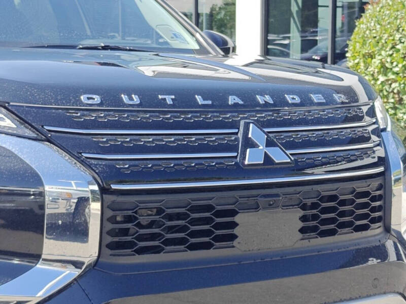 2025 Mitsubishi Outlander PHEV SE