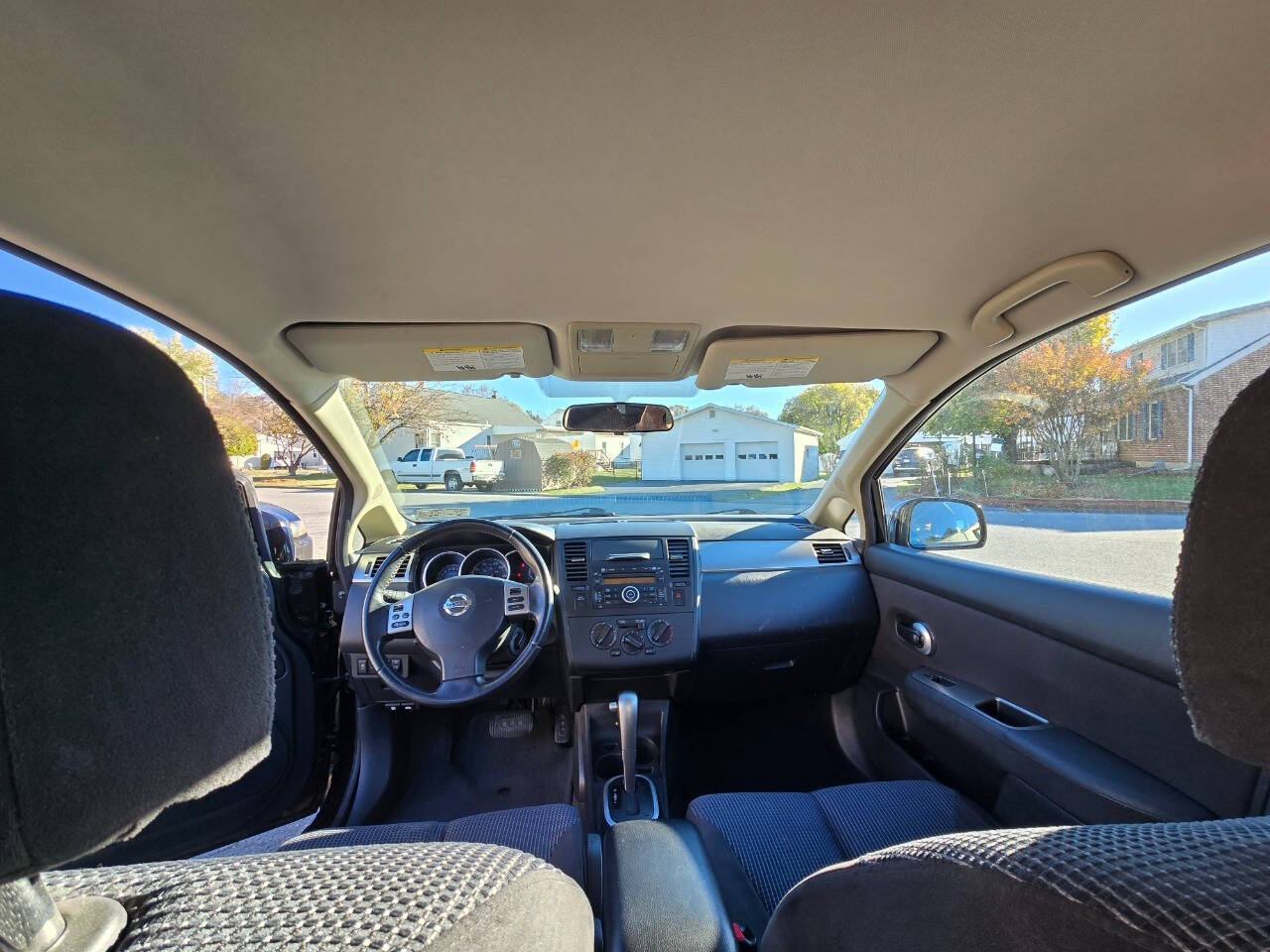 2011 Nissan Versa for sale at QUEENSGATE AUTO SALES in York, PA