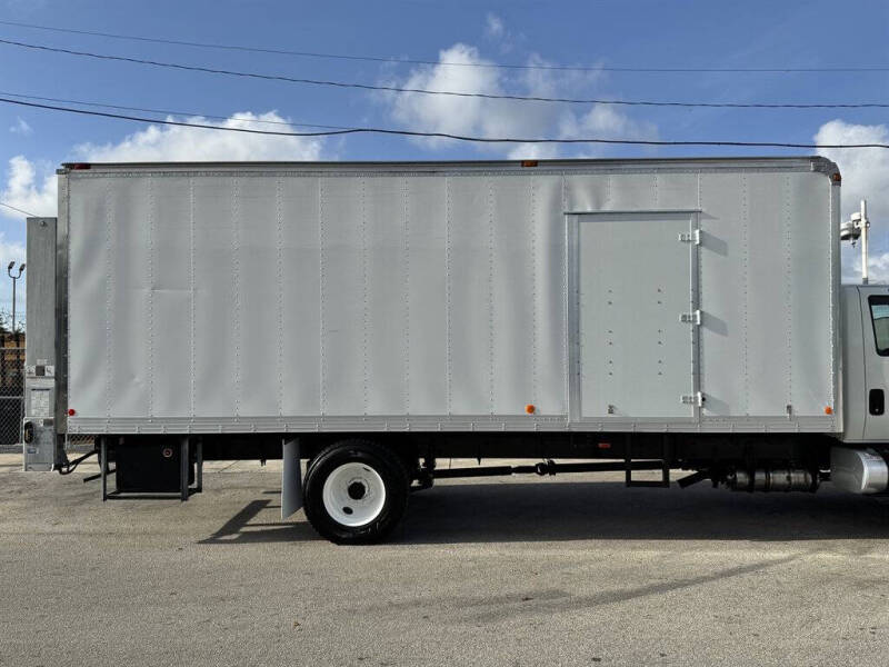 2018 International DuraStar 4300