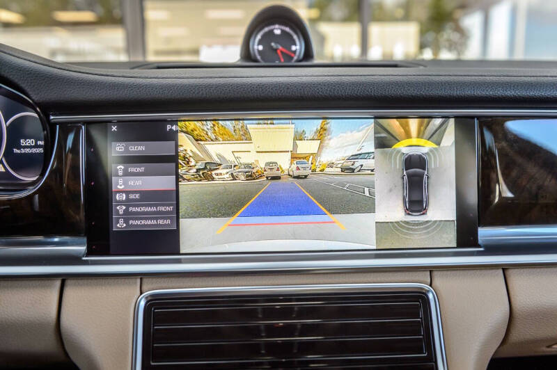 2018 Porsche Panamera