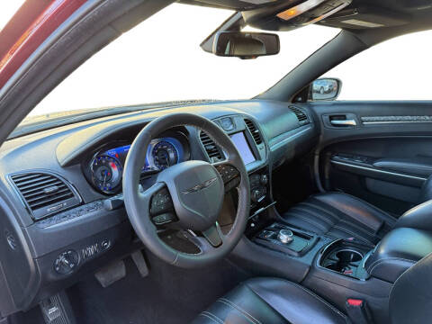 2022 Chrysler 300 S V8