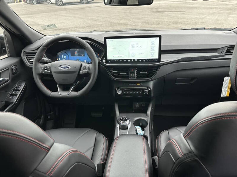 2026 Ford Escape ST-Line Elite