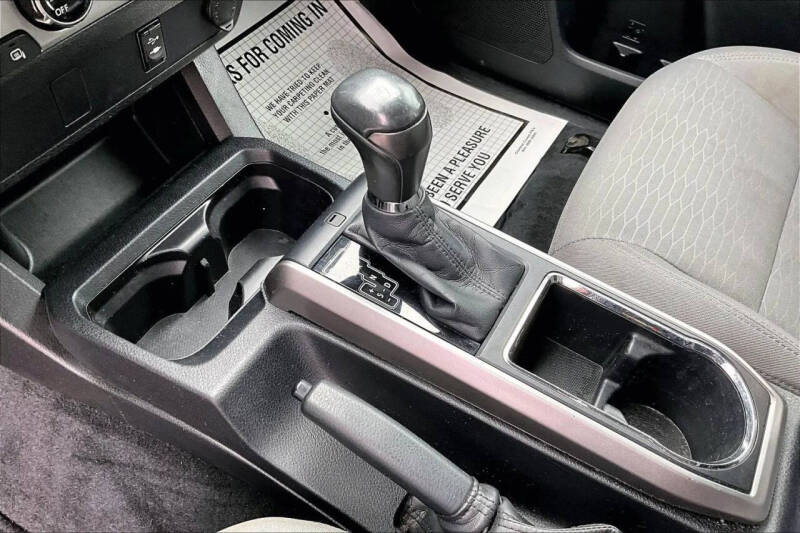 2017 Toyota Tacoma SR5 V6