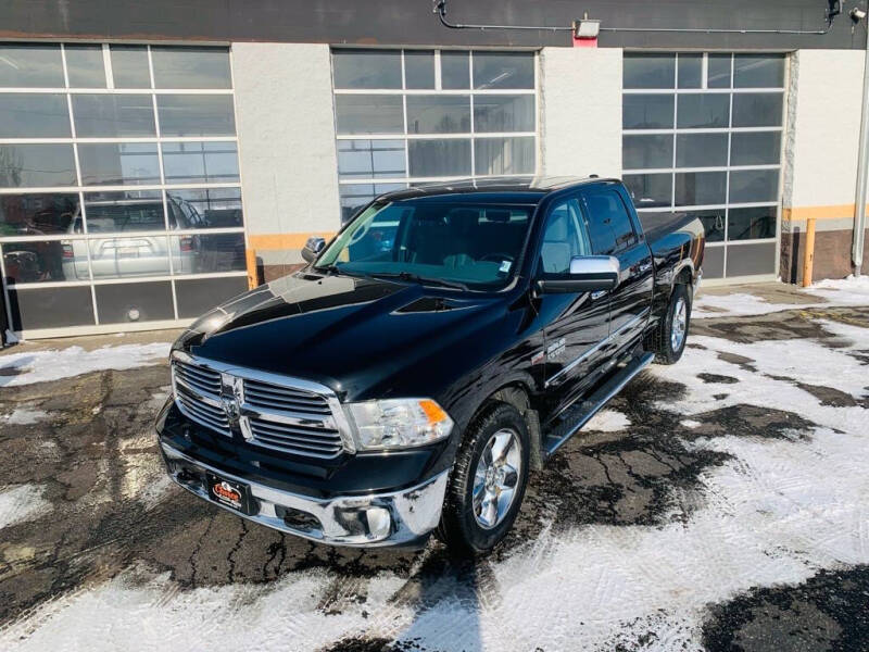 2017 RAM 1500 SLT