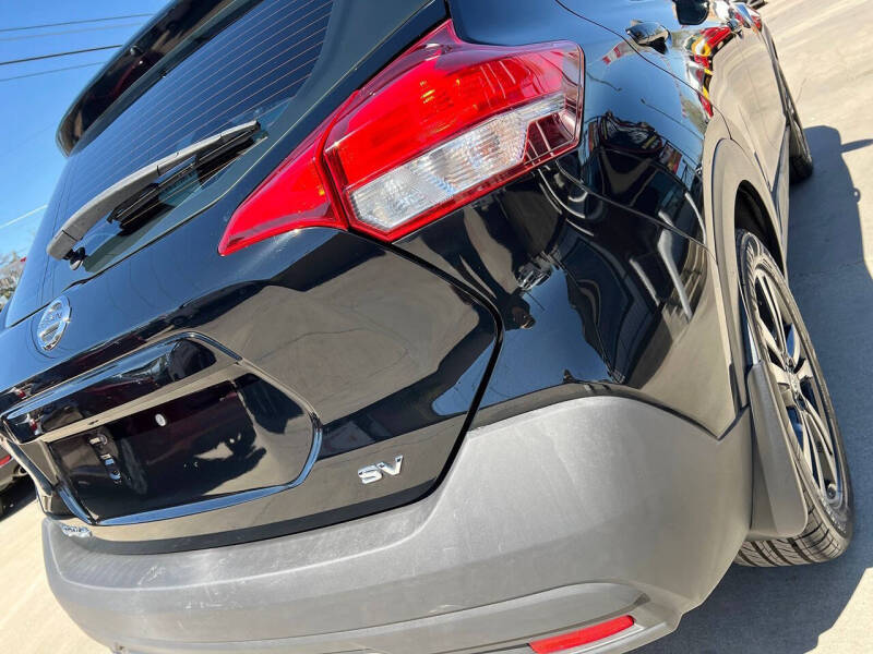 2019 Nissan Kicks SV