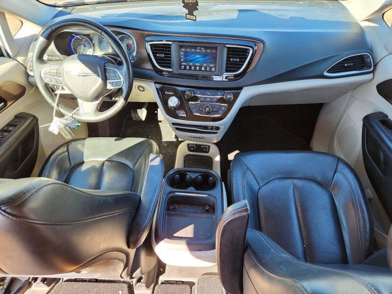 2019 Chrysler Pacifica Touring L