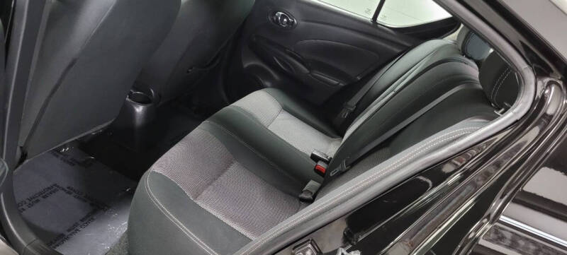 2017 Nissan Versa 1.6 SV