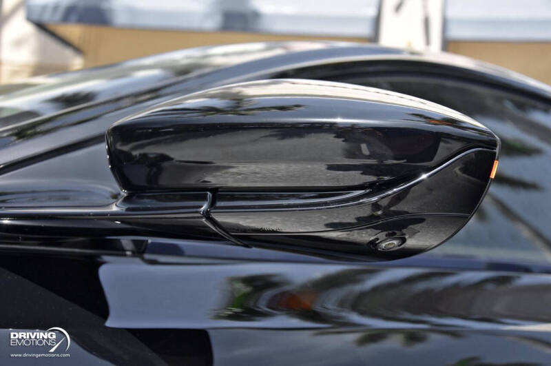 2018 Aston Martin DB11 V12