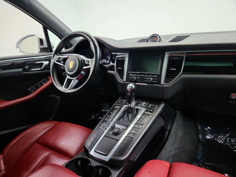 2016 Porsche Macan S