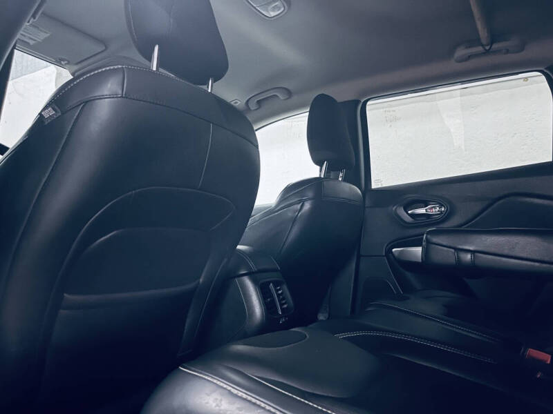 2018 Jeep Cherokee Latitude Plus