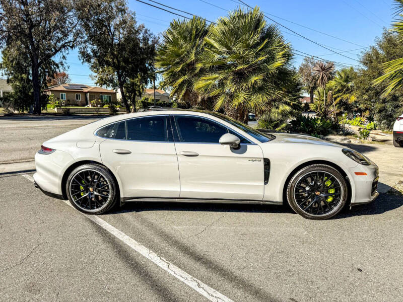 2022 Porsche Panamera 4S E-Hybrid