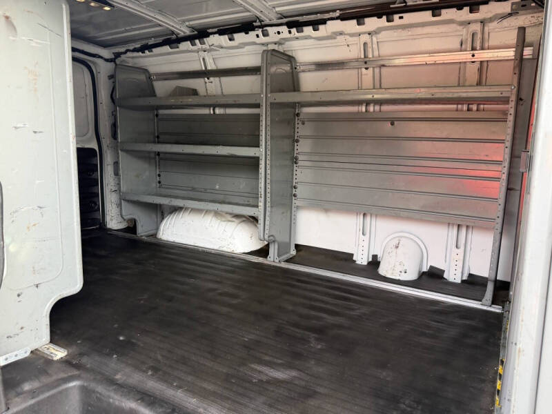 2017 Chevrolet Express 2500