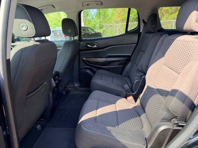 2017 GMC Acadia SLE-2