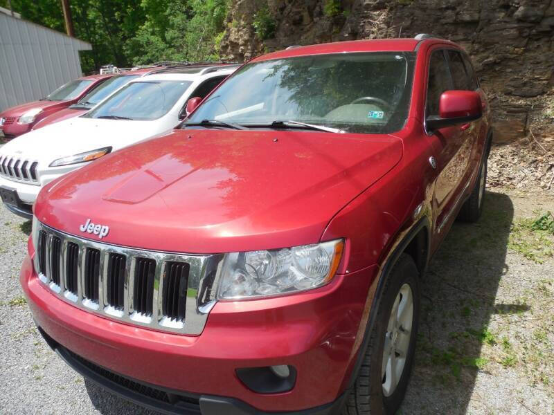 2011 Jeep Grand Cherokee for sale at Sabula Auto Center & U-Haul in Du Bois PA