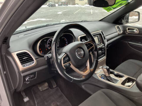 2017 Jeep Grand Cherokee Laredo