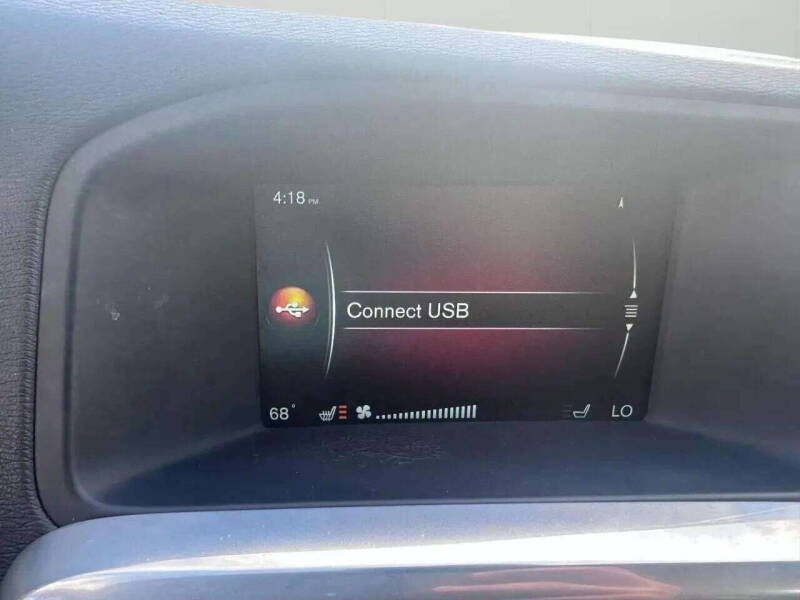 2016 Volvo V60 Cross Country T5