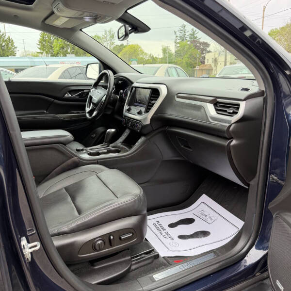 2017 GMC Acadia SLT-1