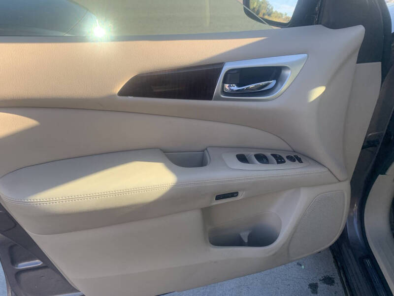 2014 Nissan Pathfinder Hybrid Platinum