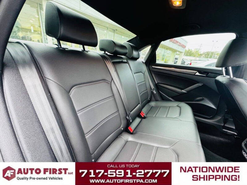 2021 Volkswagen Passat R-Line