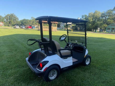2026 Yamaha PTV QuieTech Golf Car - White