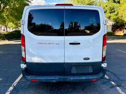 2015 Ford Transit 150 XL