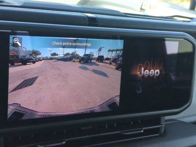 2025 Jeep Gladiator Willys