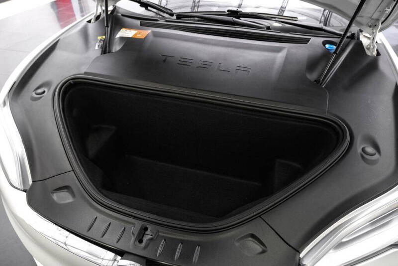 2017 Tesla Model S 90D