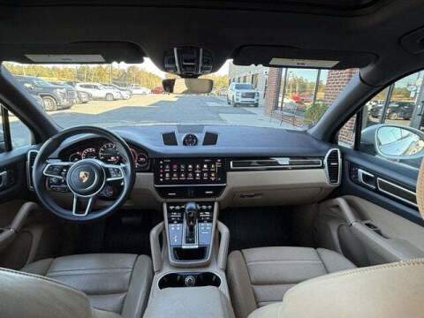 2022 Porsche Cayenne E-Hybrid Platinum Edition