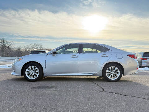 2014 Lexus ES 300h
